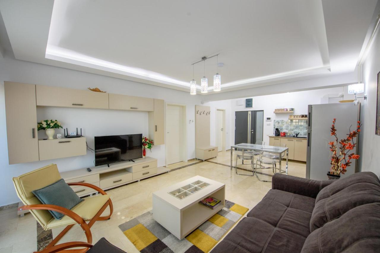 Marble Luxury Apartments ママイア エクステリア 写真